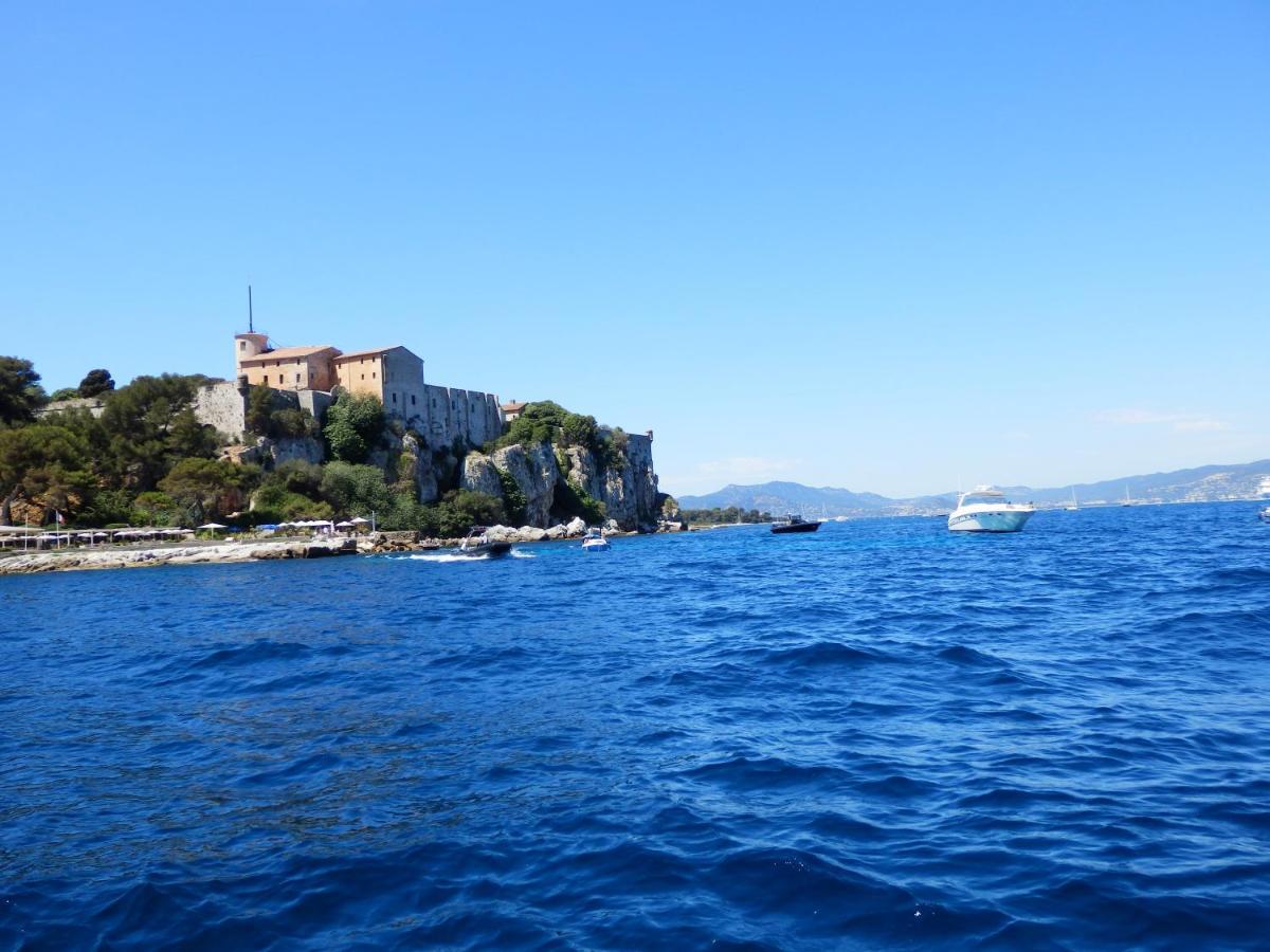 Esterel Terrace, Beach Front, View, Bike, Yoga Apartment Cannes